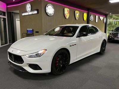 Gebraucht Maserati Ghibli 430 PS (316 kW) 2023 Weiß Limousine