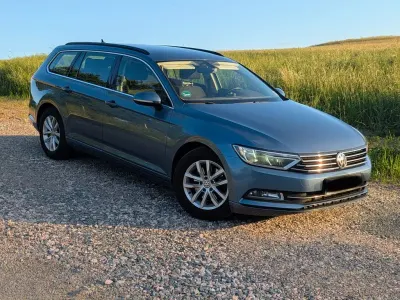 Gebraucht VW Passat Comfortline 150 PS (110 kW) 2015 Blau Kombi