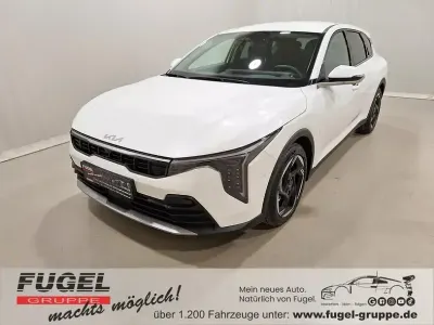 Nowe Kia K4 Spirit 150 KM (110 kW) 2026 Biały Sedan/Limuzyna