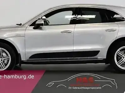 Gebraucht Porsche Macan S 258 PS (189 kW) 2016 Rhodiumsilber SUV