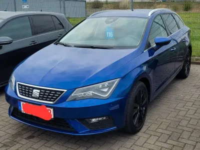 Używany Seat Leon ST XCELLENCE 125 KM (91 kW) 2018 Niebieski Kombi