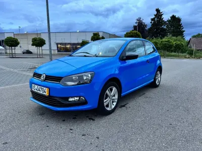 Gebraucht VW Polo Comfortline 75 PS (55 kW) 2016 Blau Kleinwagen
