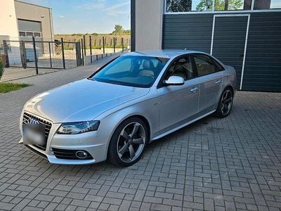 Silber Gebraucht 2011 Audi A4 S-Line Limousine | 9.500 € (Fairer Preis)