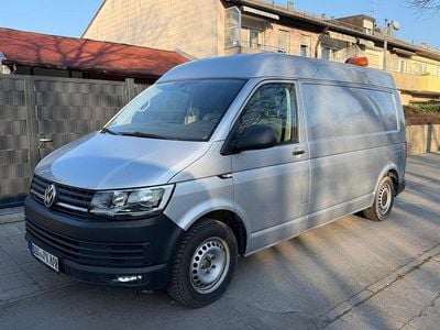 Gebraucht VW Transporter 150 PS (110 kW) 2017 Silber Van