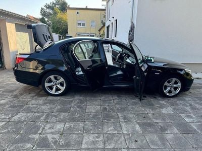 BMW 523