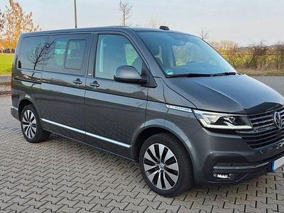 Gebraucht VW Multivan 204 PS (150 kW) 2022 Grau Van