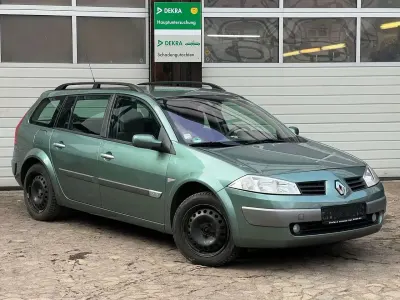 Gebraucht Renault Mégane GrandTour 113 PS (83 kW) 2004 Grün Kombi