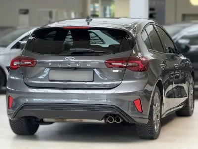 Używany Ford Focus ST-Line X 155 KM (114 kW) 2022 Szary