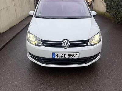 Gebraucht VW Sharan Trendline 184 PS (135 kW) 2016 Weiß Van / Kleinbus