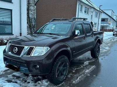 Braun Gebraucht 2011 Nissan Navara Abholung | 18.449 €