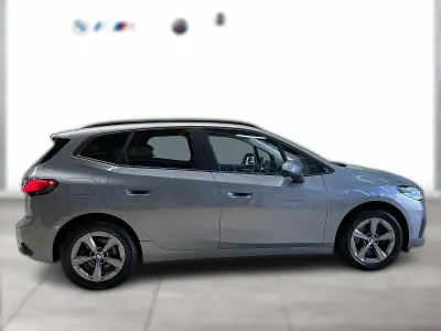 Gebraucht BMW 220 Active Tourer Efficient Dynamics 170 PS (125 kW) 2023 Grau metallic Van / Kleinbus