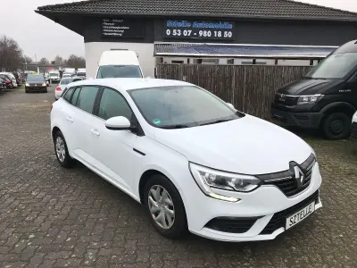 Używany Renault Mégane GrandTour Life 101 KM (74 kW) 2017 Biały Kombi
