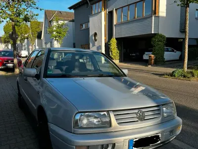 Brugt VW Vento 75 HK (55 kW) 1997 Sølv Sedan