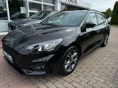 Gebraucht Ford Focus ST-Line 125 PS (91 kW) 2020 Schwarz Kombi