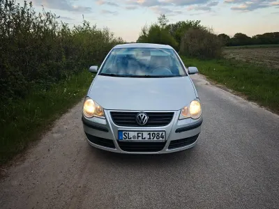 Gebraucht VW Polo 69 PS (50 kW) 2007 Silber Kleinwagen