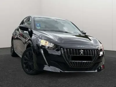 Gebraucht Peugeot 208 Active 101 PS (74 kW) 2020 Schwarz Kleinwagen