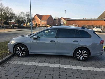 Gebraucht VW Golf VIII Life 150 PS (110 kW) 2024 Grau Kombi