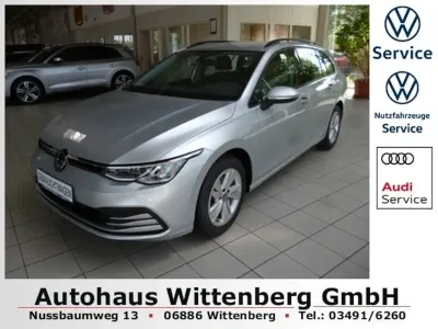 Gebraucht VW Golf VIII Life 150 PS (110 kW) 2023 Silber Kombi