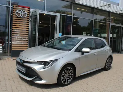 Gebraucht Toyota Corolla Club 122 PS (89 kW) 2019 Silber Limousine