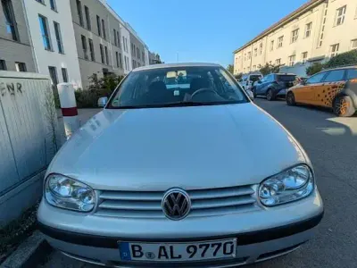 Gebraucht VW Golf IV Basis 102 PS (75 kW) 2000 Silber Kleinwagen