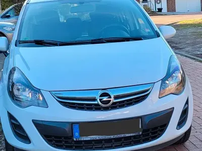 Gebraucht Opel Corsa Edition 83 PS (61 kW) 2014 Weiß Kleinwagen