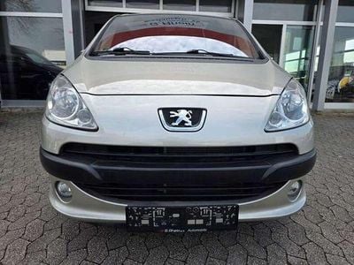 Usata Peugeot 1007 Premium 109 CV (80 kW) 2006 Grigio Monovolume