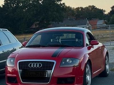Gebraucht Audi TT Roadster 201 PS (147 kW) 2000 Rot Cabrio
