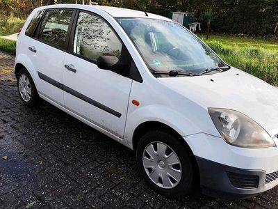 Gebraucht Ford Fiesta 70 PS (51 kW) 2006 Weiß Kleinwagen