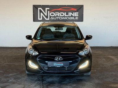 Gebraucht Hyundai i30 Trend 90 PS (66 kW) 2013 Schwarz Kombi