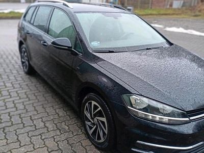 Gebraucht VW Golf VII 115 PS (84 kW) 2019 Schwarz Kombi