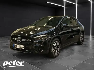 Gebraucht Mercedes GLA220 Night 190 PS (139 kW) 2026 Metalliclack kosmosschwarz SUV