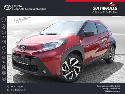 Neu Toyota Aygo X 72 PS (52 kW) 2025 Rot SUV