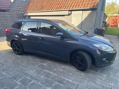 Używany Ford Focus Business Edition 101 KM (74 kW) 2014 Czarny Sedan/Limuzyna