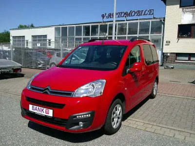 Gebraucht Citroën Berlingo SELECTION 110 PS (80 kW) 2018 Rot Van / Kleinbus