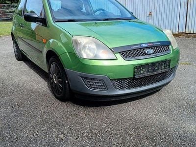 Grün Gebraucht 2006 Ford Fiesta Kleinwagen | 690 € (Guter Preis)