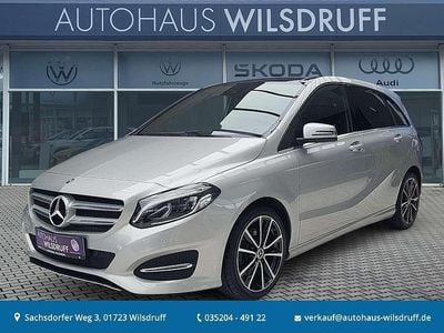 Gebraucht Mercedes B250 211 PS (155 kW) 2018 Polarsilber metallic Van / Kleinbus