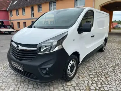 Usata Opel Vivaro 120 CV (88 kW) 2018 Bianco Monovolume