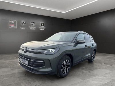 Neu VW Tiguan IQ Drive 150 PS (110 kW) 2025 Grün SUV