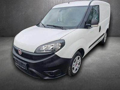 Weiß Gebraucht 2020 Fiat Doblò Basis Van / Kleinbus | 11.600 € (Etwas zu teuer)
