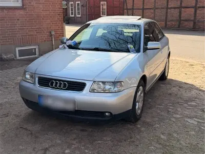 Gebraucht Audi Coupé 101 PS (74 kW) 2001 Silber Coupé
