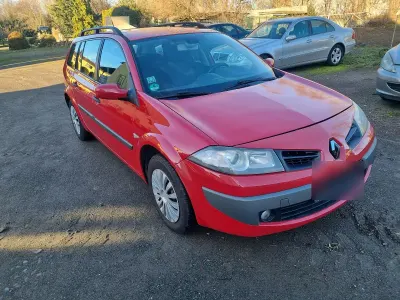 Gebraucht Renault Mégane GrandTour 110 PS (80 kW) 2009 Rot Kombi