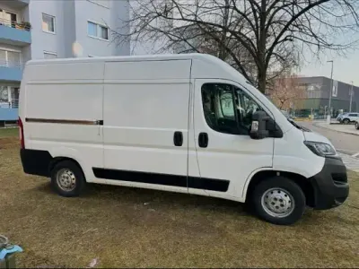Gebraucht Peugeot Boxer 130 PS (95 kW) 2019 Weiß Van