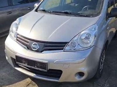 Begagnad Nissan Note Basis 88 HK (64 kW) 2009 Beige Halvkombi