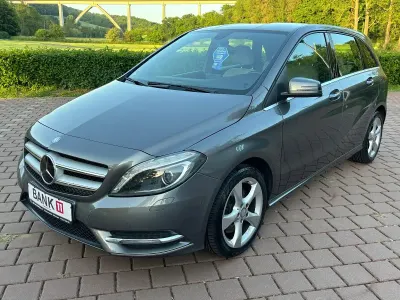 Gebraucht Mercedes B220 170 PS (125 kW) 2014 Grau Kleinwagen