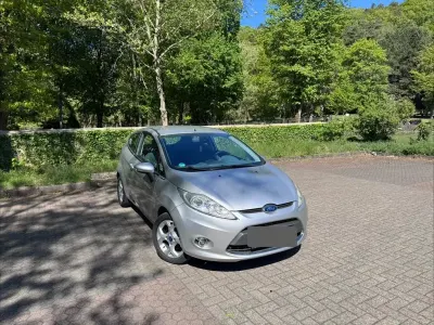 Occasion Ford Fiesta Trend 82 ch (60 kW) 2011 Gris Berline