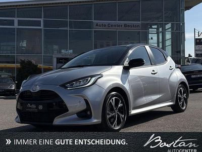 Gebraucht Toyota Yaris Hybrid Team 92 PS (67 kW) 2024 Silber Limousine