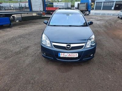 Blau Gebraucht 2008 Opel Vectra Cosmo Kombi | 3.500 € (Etwas zu teuer)