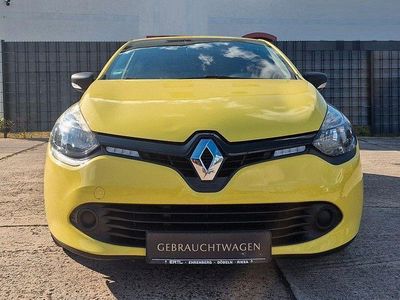 Gelb Gebraucht 2015 Renault Clio IV Expression Kleinwagen | 5.999 €