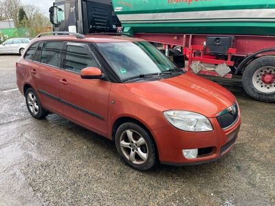 gebraucht Skoda Fabia Kombi 1.4 Benzin