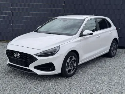 Neu Hyundai i30 116 PS (85 kW) 2026 Atlas white Limousine
